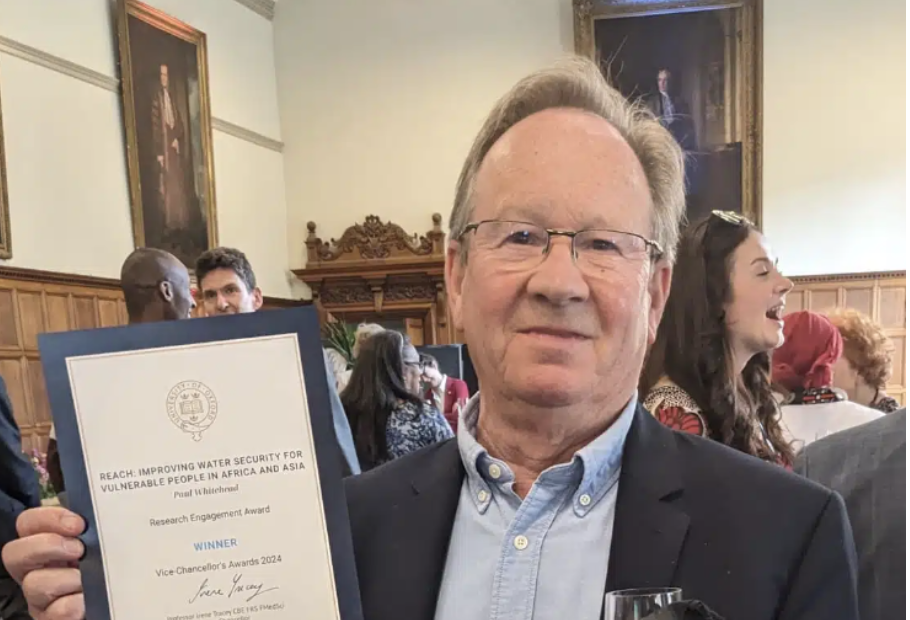 Oxford Vice Chancellor's Award for CSA Prof Paul Whitehead